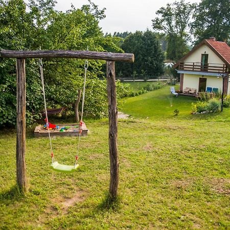 Domki Na Mazurach Kurka Wodna Hotel Mikołajki Exterior foto