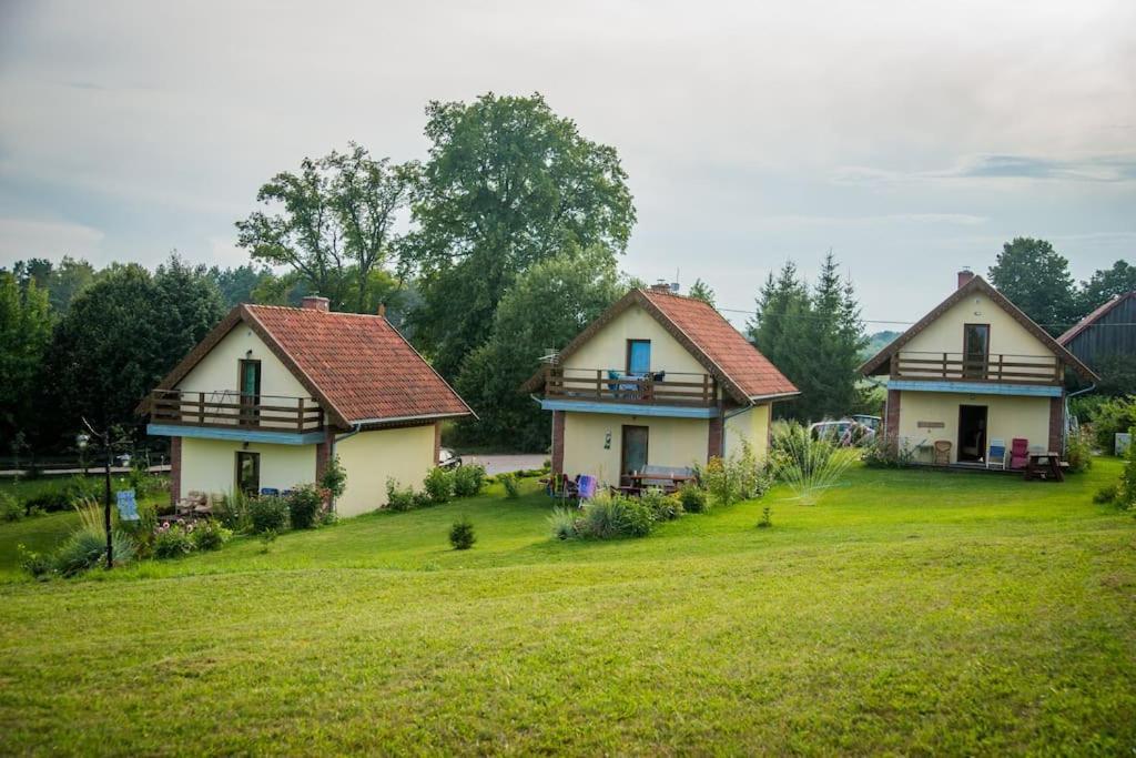 Domki Na Mazurach Kurka Wodna Hotel Mikołajki Exterior foto