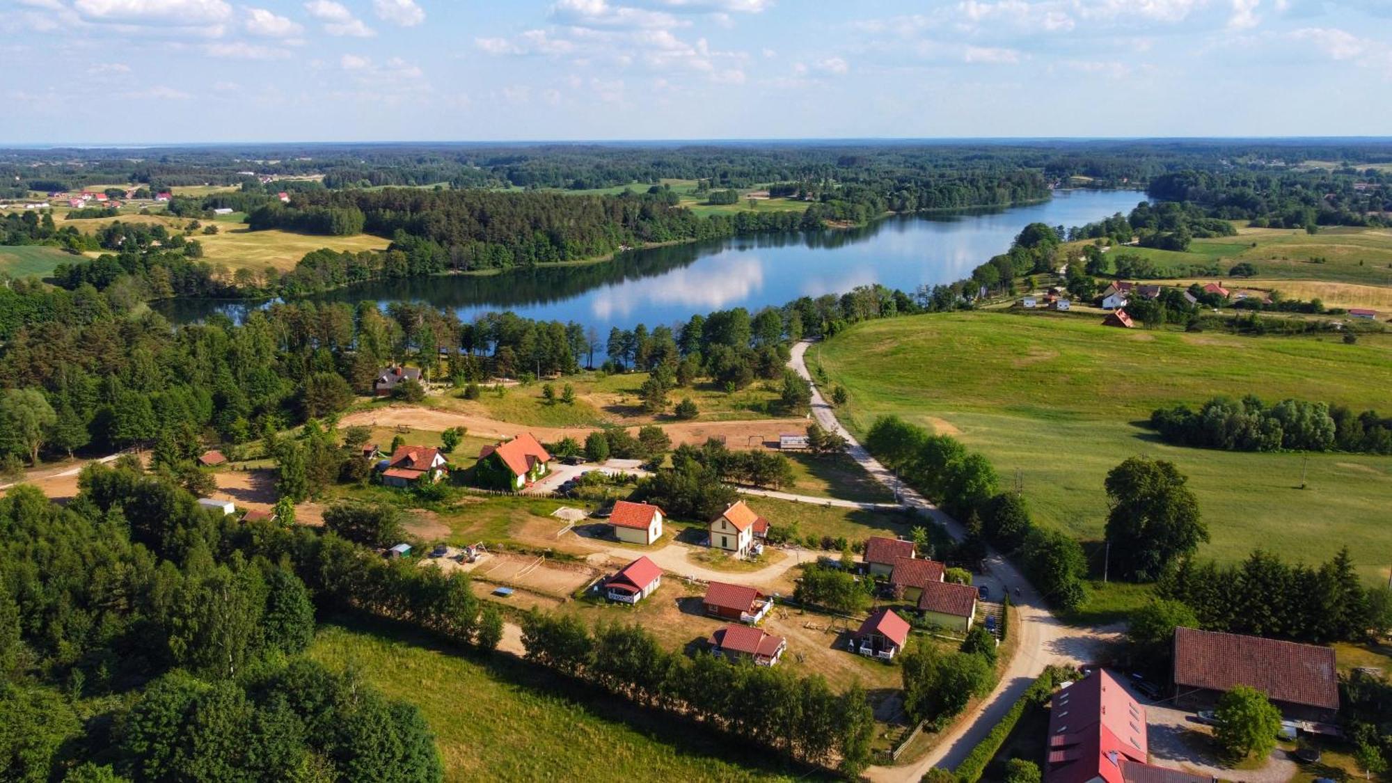 Domki Na Mazurach Kurka Wodna Hotel Mikołajki Exterior foto