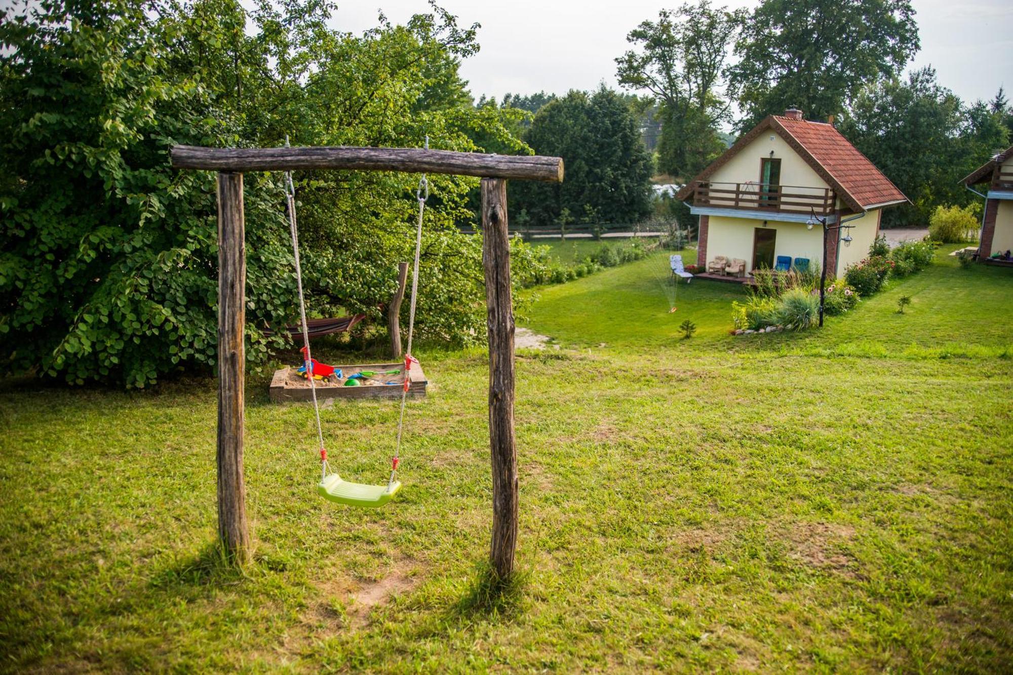 Domki Na Mazurach Kurka Wodna Hotel Mikołajki Exterior foto