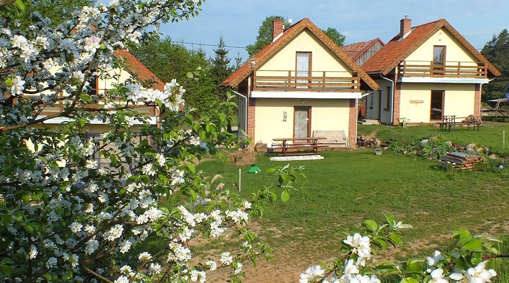 Domki Na Mazurach Kurka Wodna Hotel Mikołajki Exterior foto